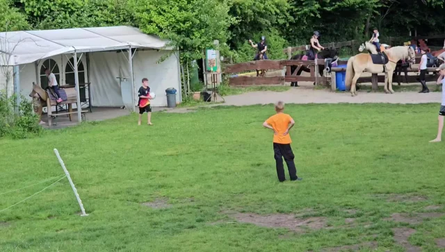 Warum kann das Wetter jetzt über Pfingsten nicht genauso super sein wie Chr. Himmelfahrt????
Es war soooo toll.
Schaut euch nur das Video an....